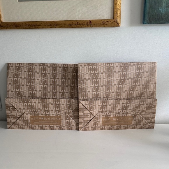 Tory Burch Brown Gift Bags with Green Ribbon and Shoe Box (3) - Picture 4 of 12